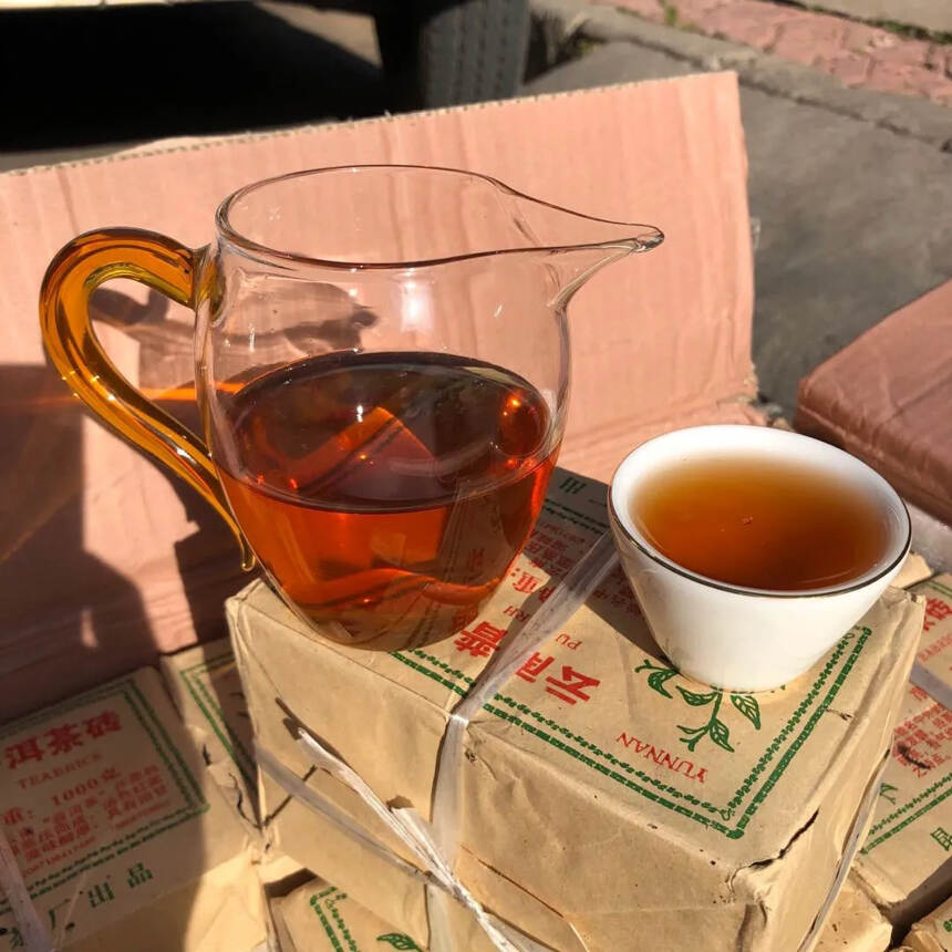 95年花园砖老生茶！甘香蜜韵，超级干仓。#普洱茶#