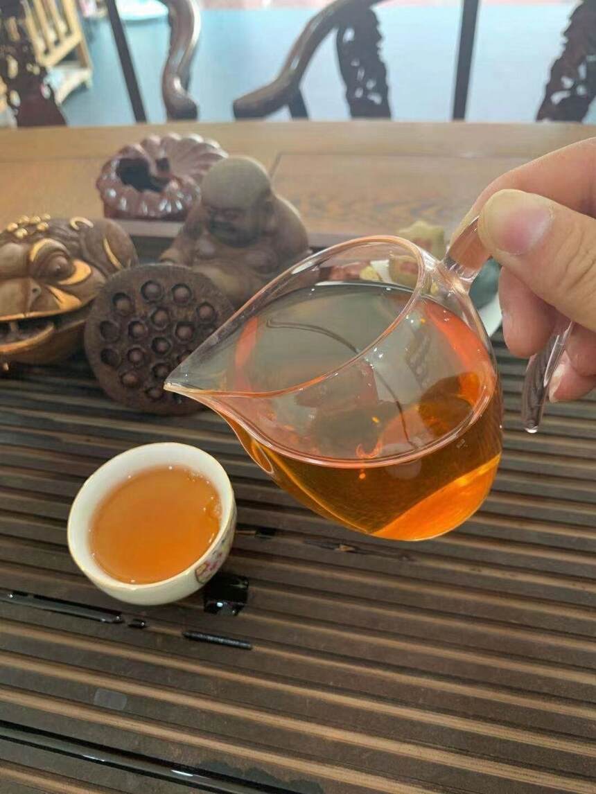 2004年何仕华景迈古树普洱生茶
#茶# #喝什么茶