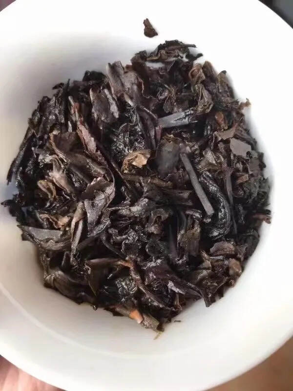 70年代同兴号老生茶，干仓老茶，木质香老樟香。#广州