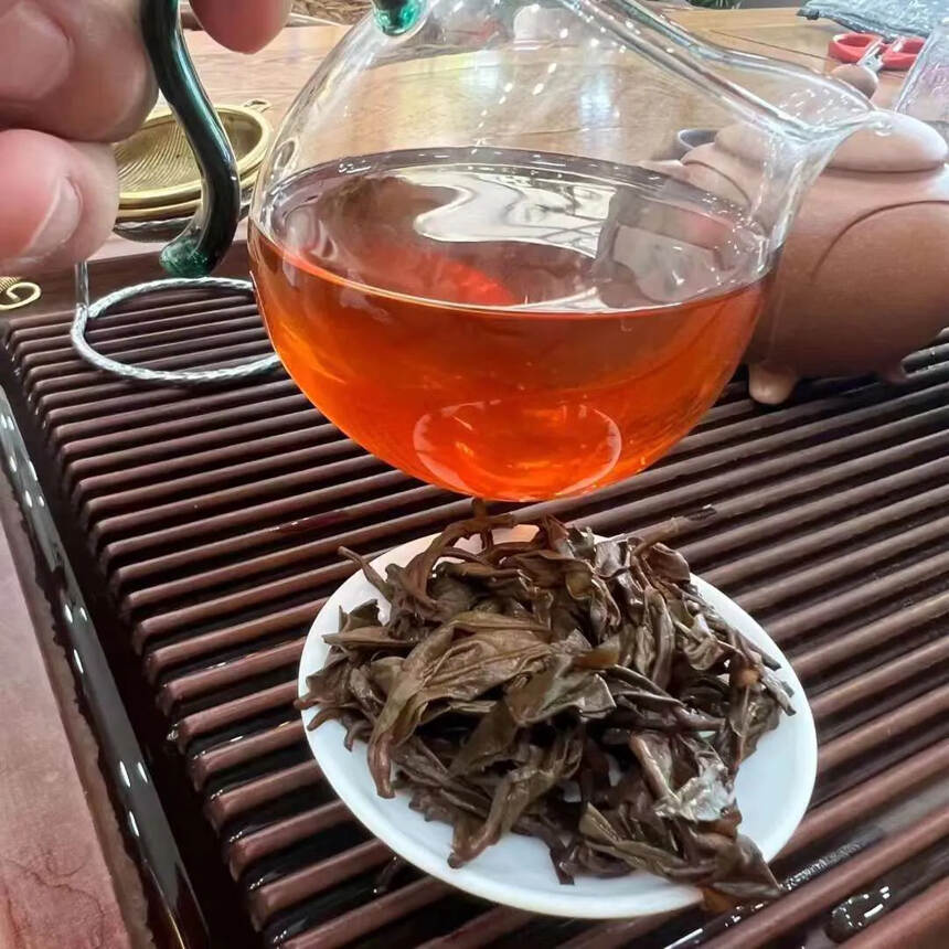 ❤❤

2005勐库古树茶，原料来自大雪山，特点，蜜