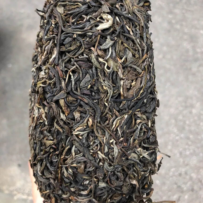 2015年冰岛竹篓茶，纯料生茶。#普洱茶# #茶生活