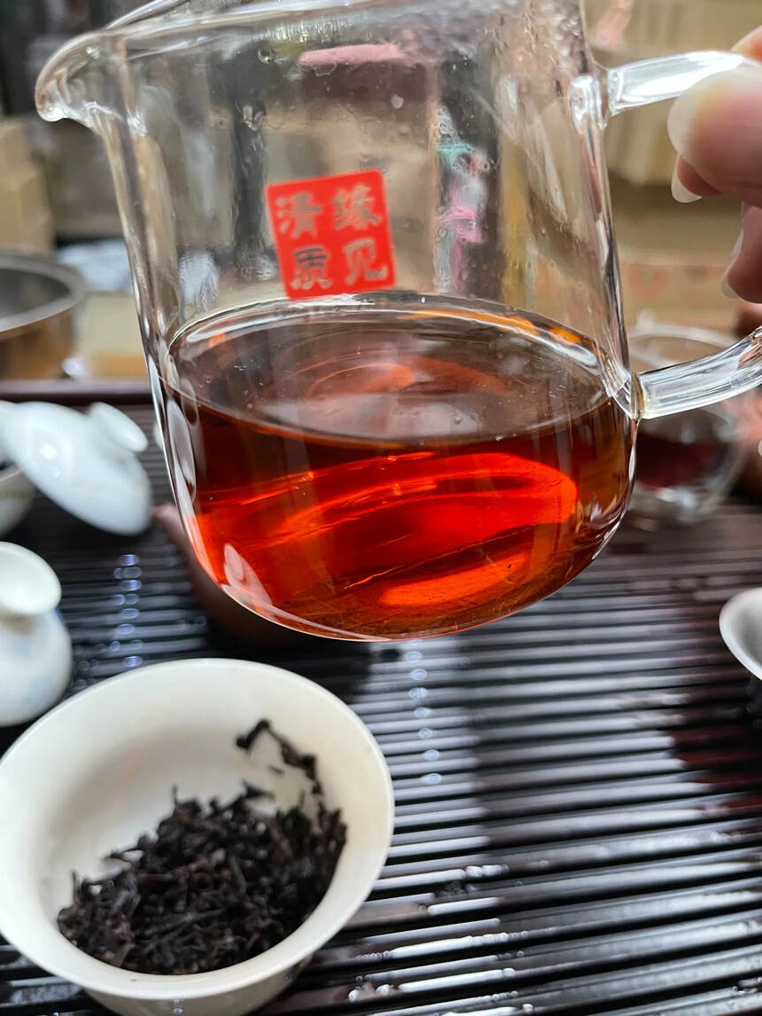 96年勐海老散茶熟茶。#茶# #普洱茶# #茶生活#