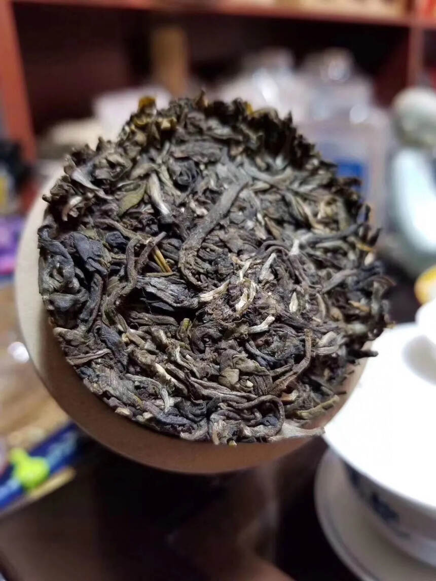 2015年景迈古树竹筒茶500克生茶，这是一批非常优