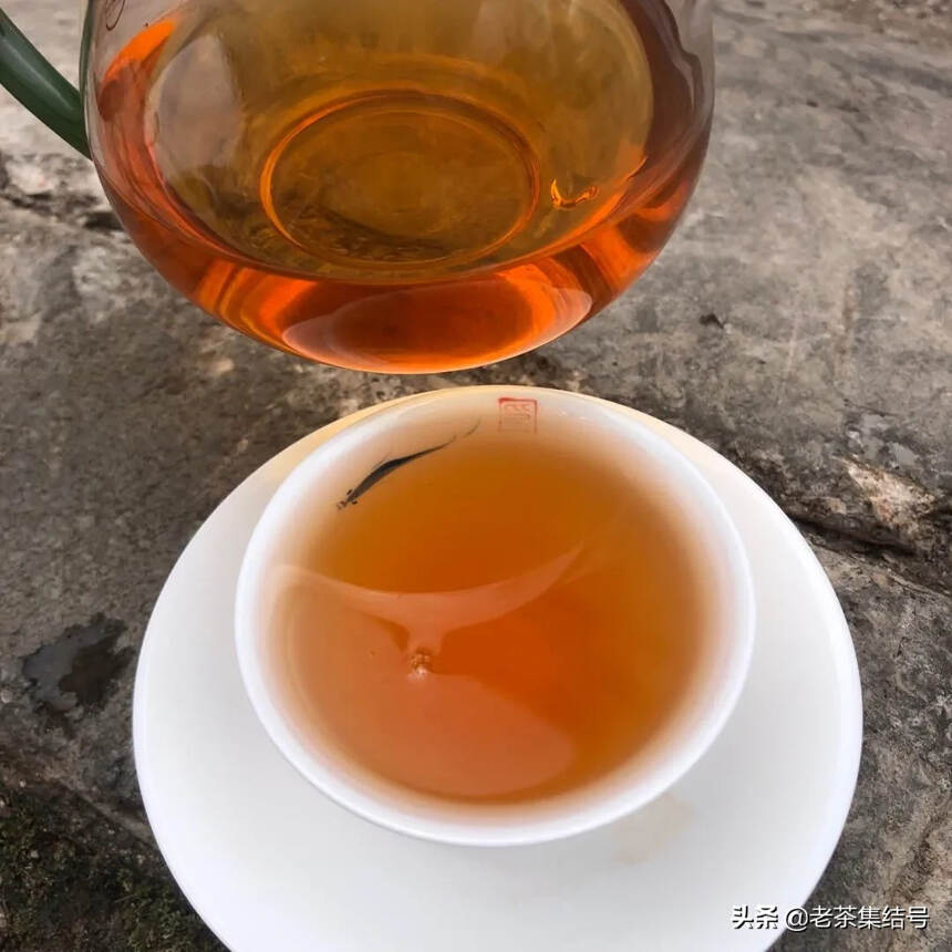 98年南糯山野生饼生茶，中茶出品干仓老茶！