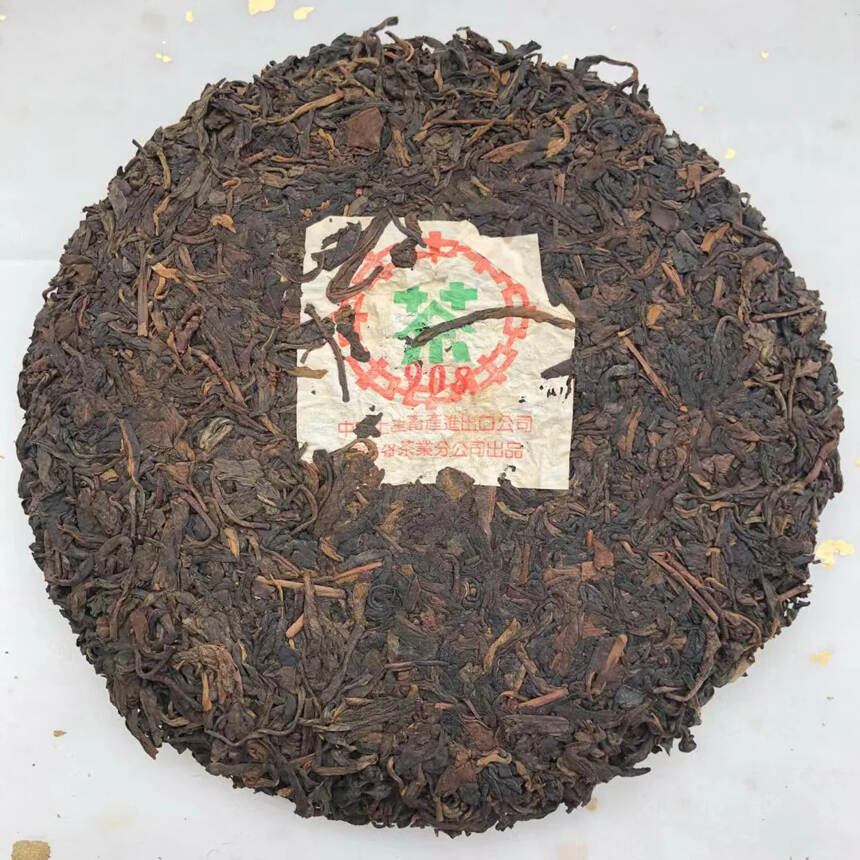 1999年海湾茶厂建厂首批中茶版面老茶，具有真正收藏