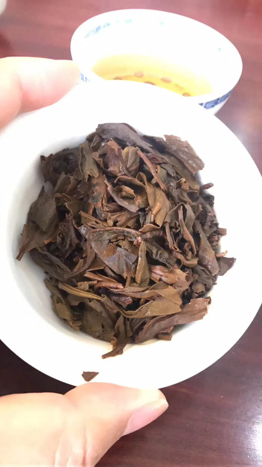 04年白龙乔木生态青饼，同【原60年景谷茶砖同一家茶