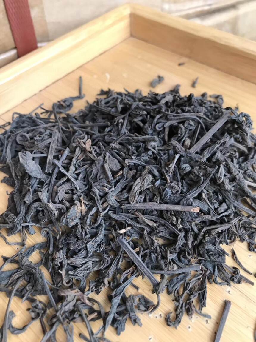 廖福散茶是越南的普洱茶菁。