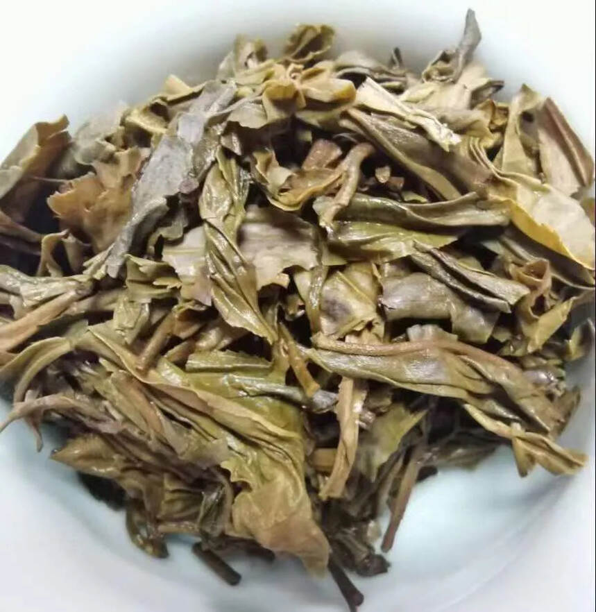 2018年春海茶厂五星班章王，专门为收藏新茶者而订制