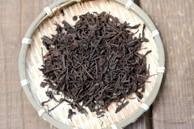 廖福散茶是越南的普洱茶菁。
六十年代廖福散茶#茶#