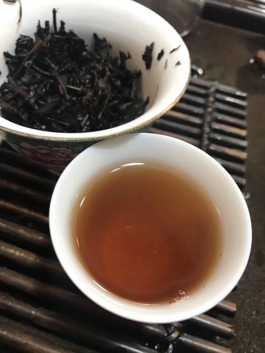 #普洱茶# 80年代边销散茶，熟茶，有药香。