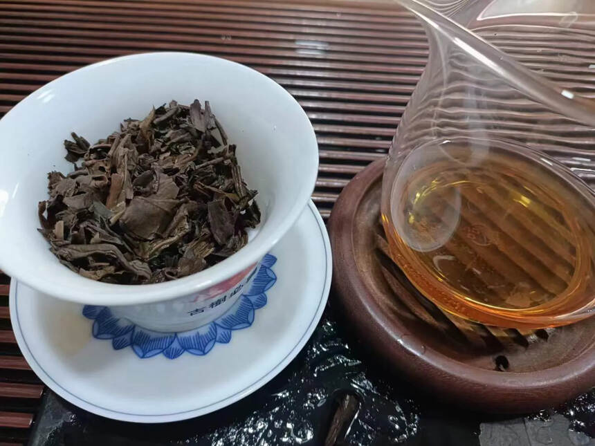 05年福海茶厂7536生茶，一件84饼，高香品质，纯