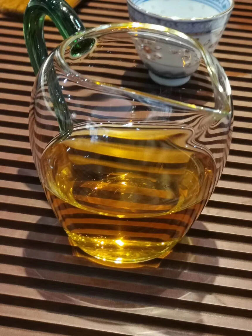 易武白金条！来自传统贡茶区——易武的古树级白茶！
规