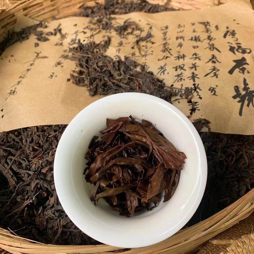 88年香港廖福散茶易武料。#普洱茶# #普洱茶喝起来