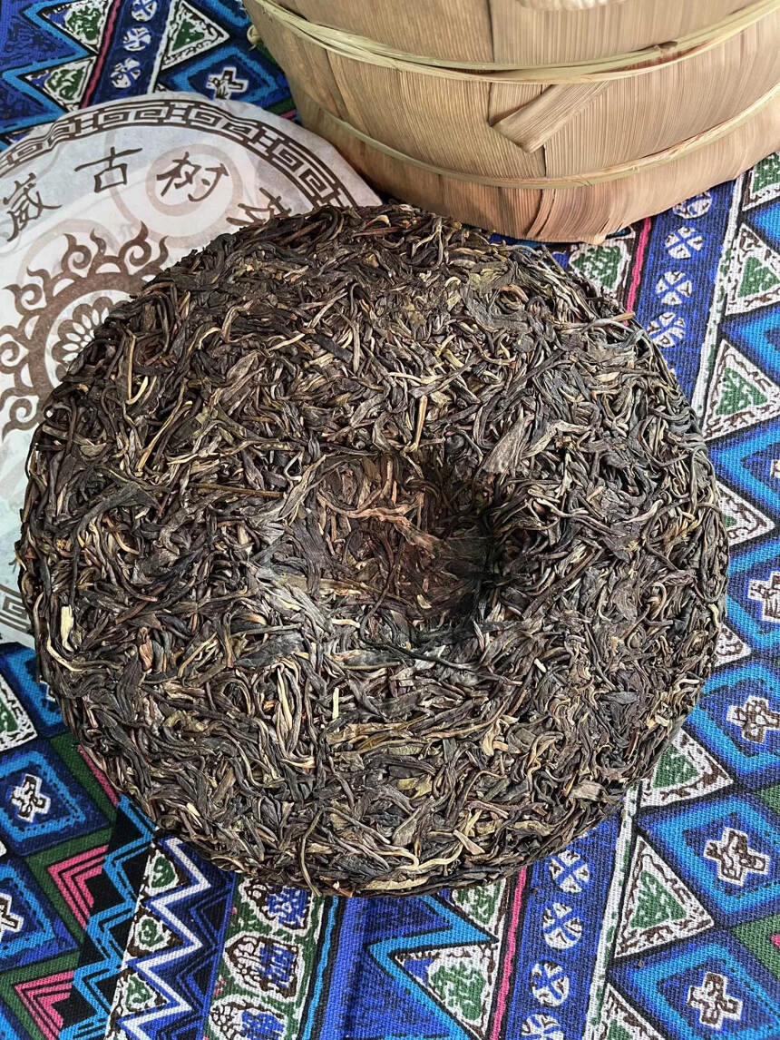 2015年邦崴古树茶香气高 回甘好 纯料古树 。作为