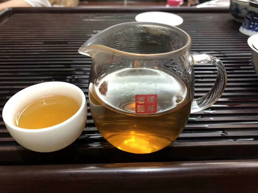 06年，钢印螺旋包法，布朗大树茶，带烟韵，茶底活性好