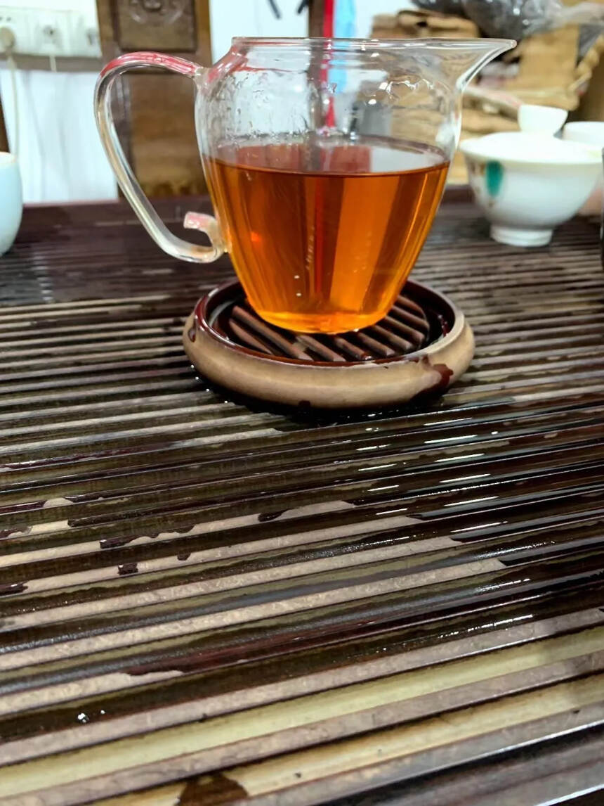 2010年永明茶厂石雨益昌号定制“富贵葫芦”生茶。#