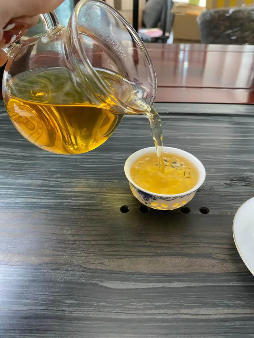2020年那卡乔木大树普洱茶，素以香高味浓而著称。干