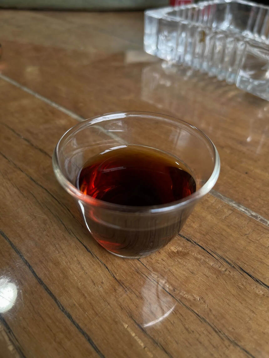 98年福海老茶膏熟茶，布朗大树发酵熟茶。#普洱茶#