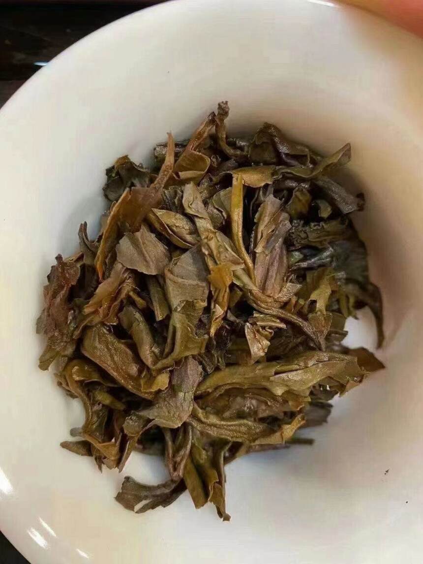 2004年何仕华景迈古树普洱生茶
#茶# #喝什么茶