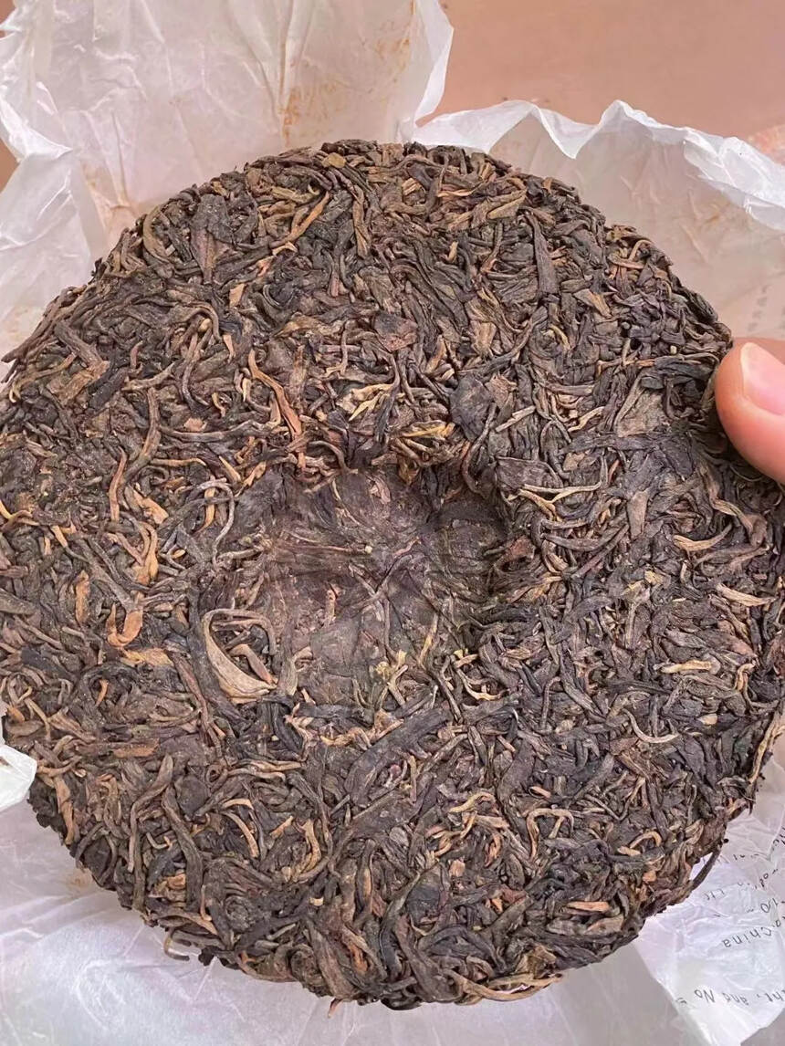 2010年，永明茶厂勐库古树茶。古树贡茗