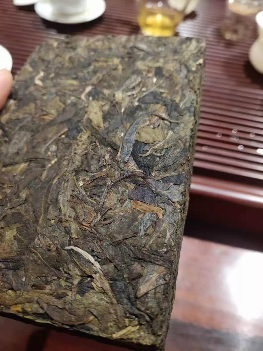 2019年帕莎古树黄片砖，每砖500克，黄片就是老茶