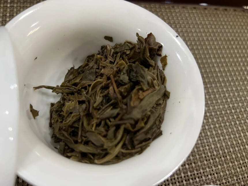 2013年勐宋那卡竹筒香竹茶，那卡古树纯料，香足味浓