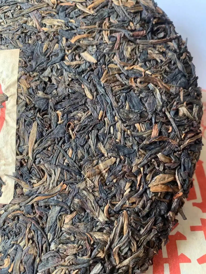 #普洱茶# 04年同志高山茶：清香型！！
早春茶就是