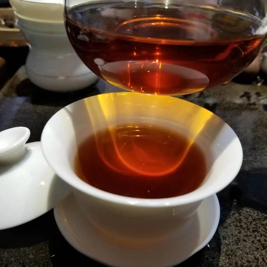 05年班盆老茶头，中粒松紧适中。#普洱茶# #广州头