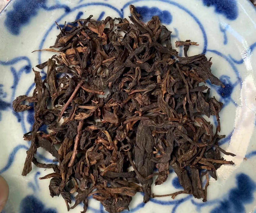 04年车顺号
近代易武老字号的典范。#普洱茶# #茶