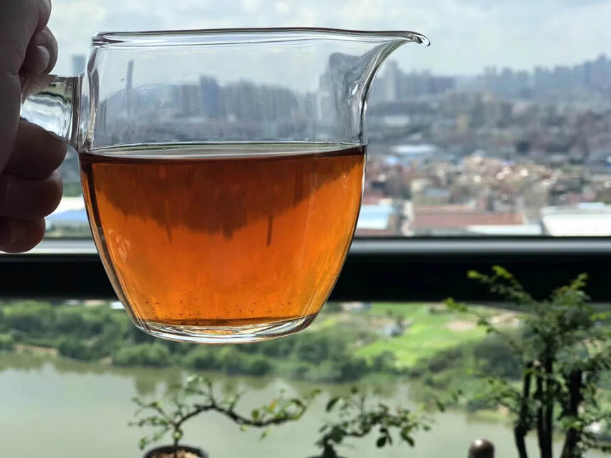 2017年勐鼎号 布朗古树普洱生茶。点赞评论送茶样品