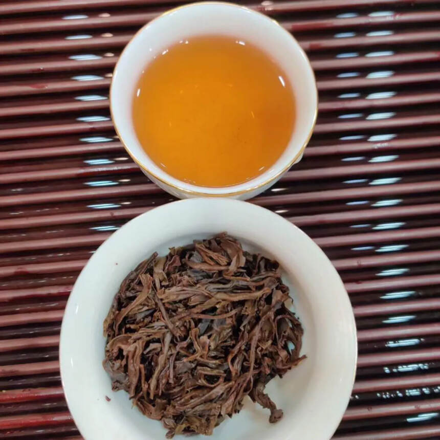 黎明八角亭2005年勐海生态饼茶.珍藏，选用05年明