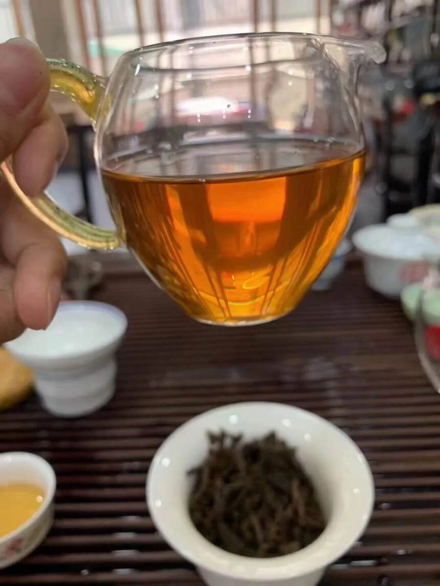2012年云昌茶厂 勐海高山竹筒茶，500克/根，班