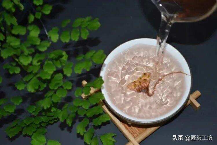 神秘的紫色茶汤，究竟是怎么变“魔术”？