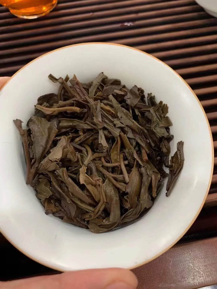 2003年凤临茶厂千年古茶树茶，产品规格：250克/