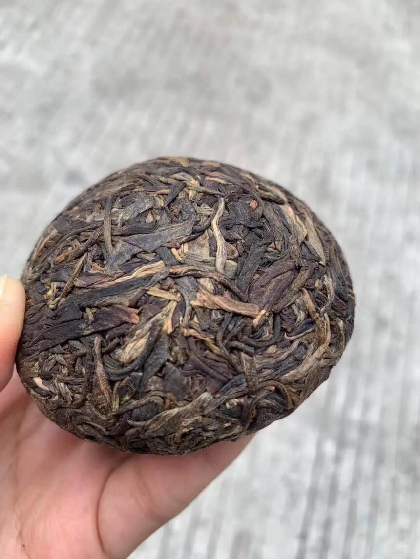 2006年 象明茶厂 纯干仓 易武古树沱茶，100克