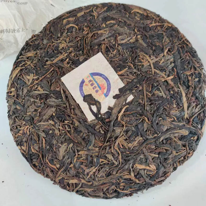 2011年土林茶业有限公司出品，凤凰印象，南糯青饼