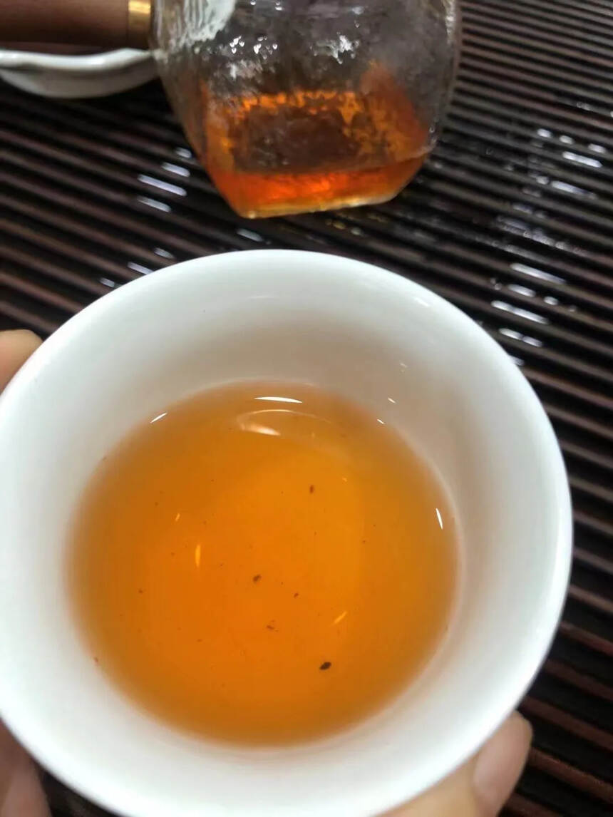 2000年，班章老树茶砖，生普洱茶，中国云南西双版纳