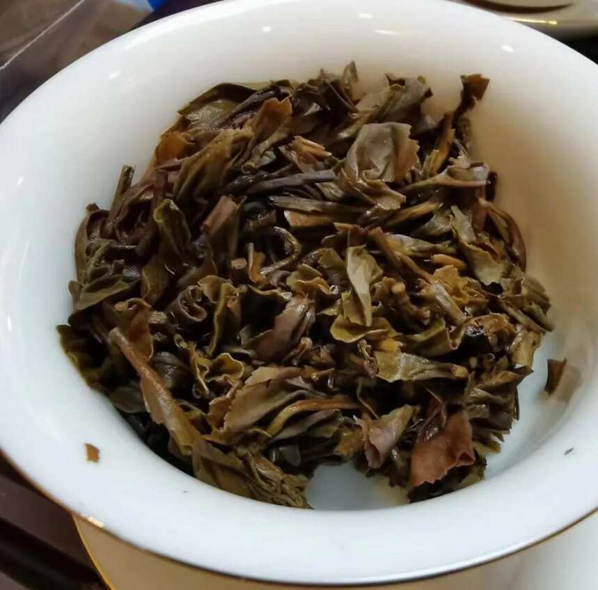 #普洱茶# 特甜水，叶底色泽较嫩显油润#茶生活#