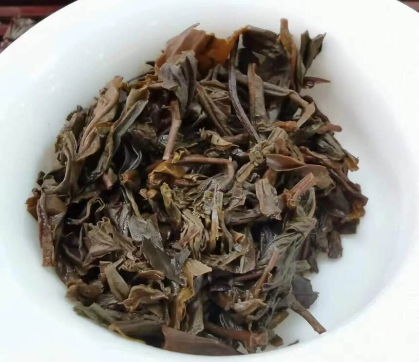 云南大渡岗普洱茶—壶里乾坤，生茶饼，400克/饼，口
