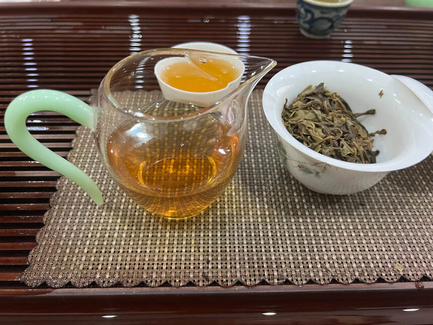 99年花园茶厂易武春尖，老生茶纯干仓，蜜香回甘#茶生