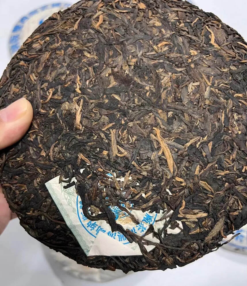 2006年 班章圆茶 蓝印生普洱茶，勐海县兴海茶厂，