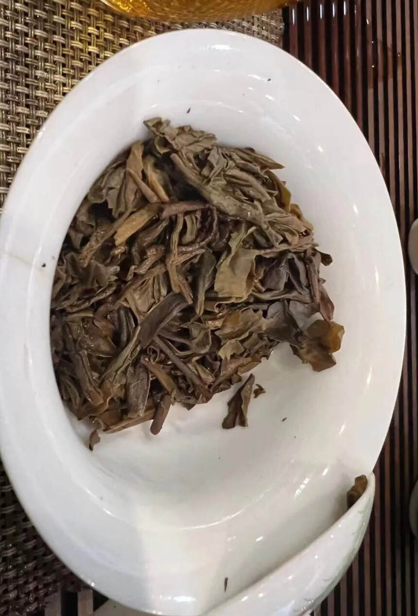 06年勐海七子饼茶傣叶生茶#普洱茶# #茶生活# #