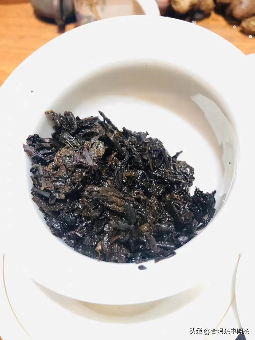 2005年昆明干仓布朗山乔木野生老熟茶，已剩不多，补