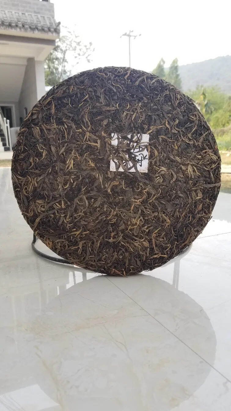 2015年魔烈大树茶三千克大饼。#普洱茶# #广州头