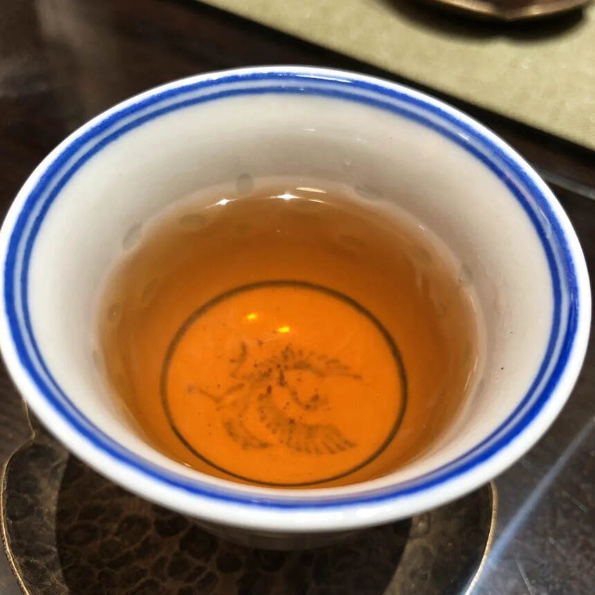 2001年 橙印资深茶商定制. 数量少而精.用料上乘