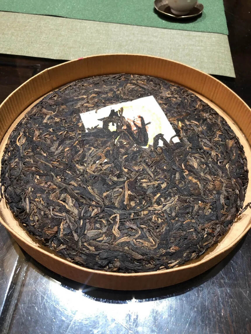 2001年 橙印资深茶商定制. 数量少而精.用料上乘