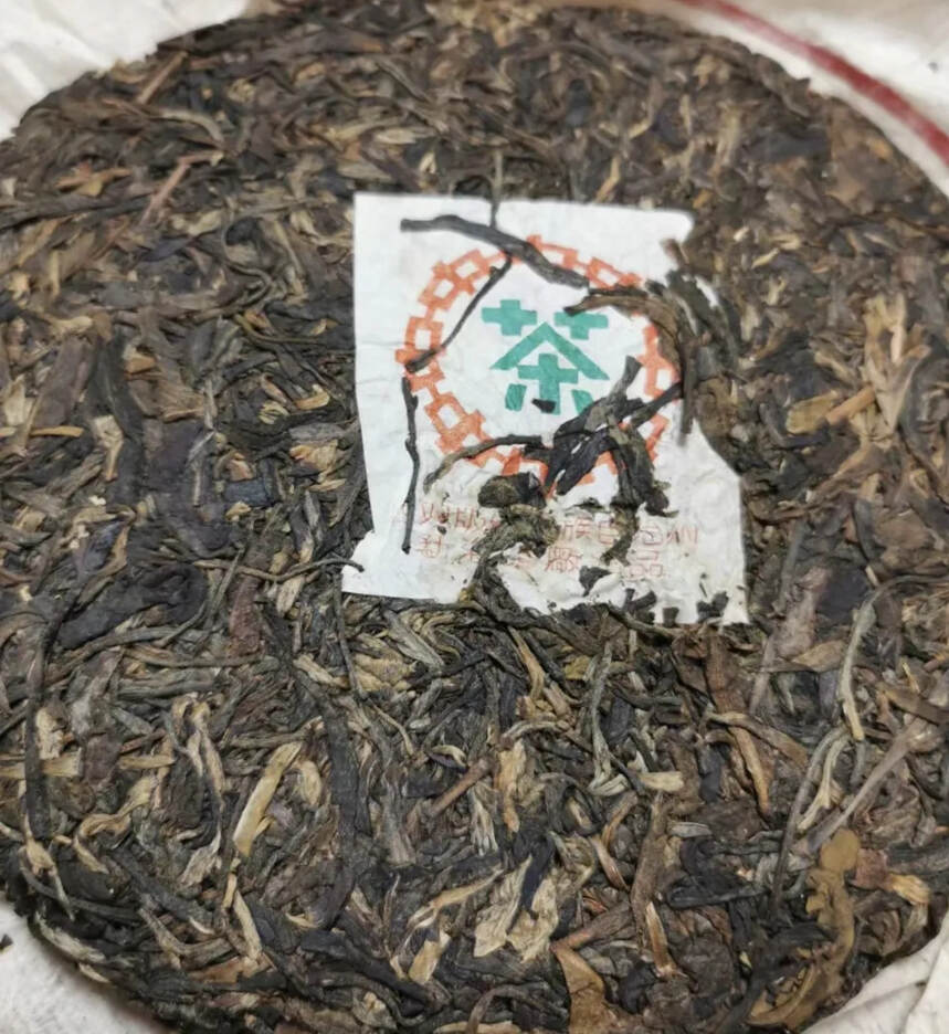 2000年7542生茶357克一饼烟香刚刚好，不轻不