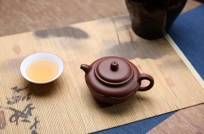 有一杯好茶，我便能万物静观皆自得