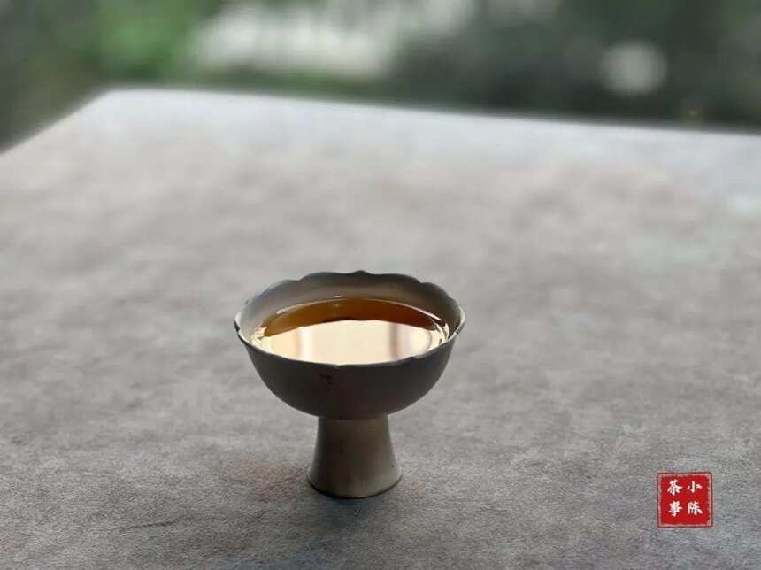 斗笠杯、折腰杯、罗汉杯，茶桌上这15种茶杯器型，每一样都很好看