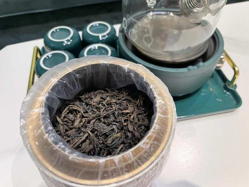 广东人最爱的这三款茶建议安排上，全是十大名茶，跟着送准不会错